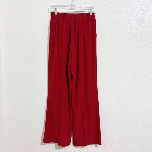 Cuyana Silk High Rise Pleated Wide-Leg Trouser Pant in Poppy Red - Picture 3 of 8